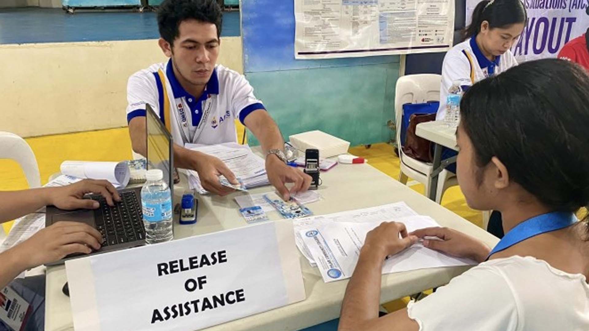 Almost 5K Residents In Bicol Get PHP13.1 Million Government Cash Aid