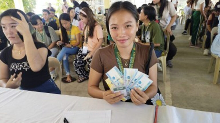Eastern Samar Scholarship Program Lists 594 Recipients In 2023