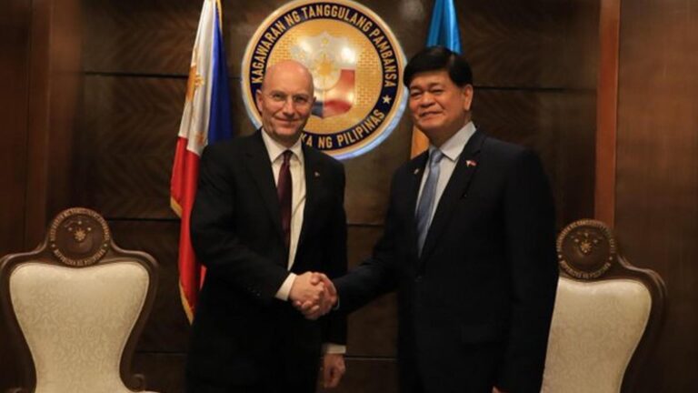 Philippines Eyes Defense Tech Transfer Cooperation With Sweden
