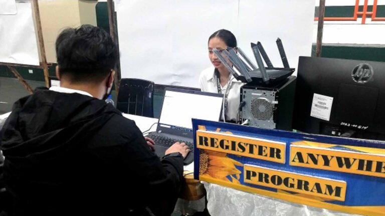 Comelec-Baguio Brings Voter Registration To Schools