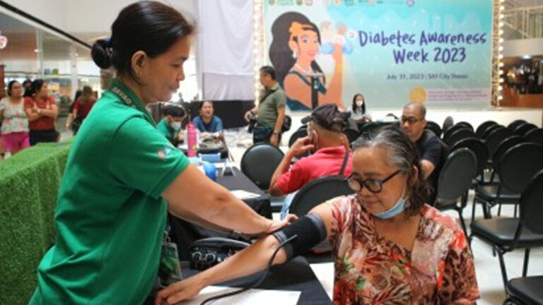 Free Annual Medical Checkup For All Filipinos Pushed