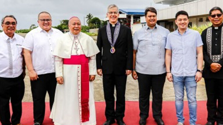 Surigao Leaders Draw Inspiration From Papal Nuncio’s Visit