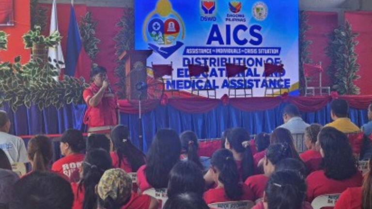 Camarines Sur Students Start To Receive Aid Under DSWD Program