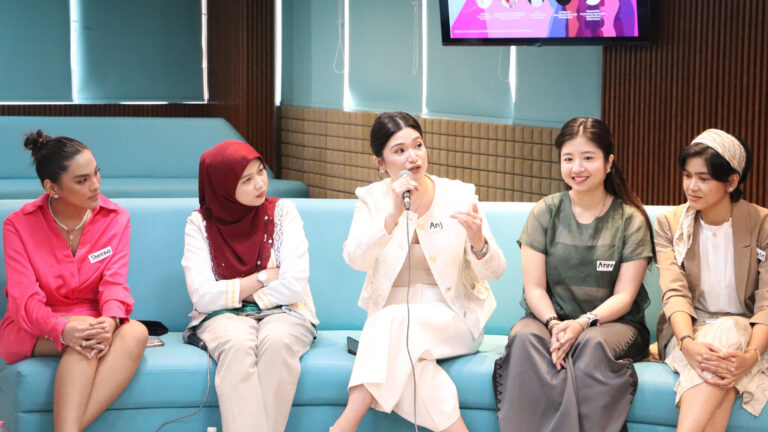 Filipina Entrepreneurs, Professionals Empower Future Women Industry Leaders