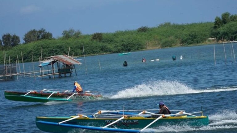 Boat Race Marks Opening Of Laoag’s Agriculture And Fishery Sector Day