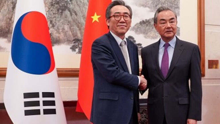 South Korea, China Agree To Work For Trilateral Summit With Japan