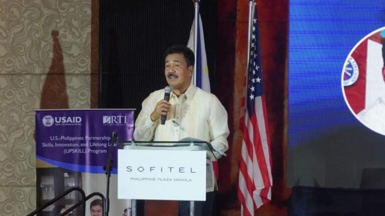 CHED, USAID Launch Fellowship Program For Senior Academic Officials