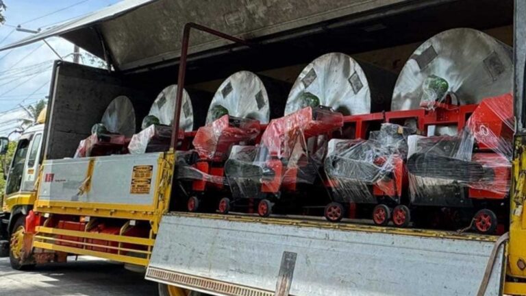 Farmers Groups In Negros Occidental Get Composting Equipment From DA-BSWM