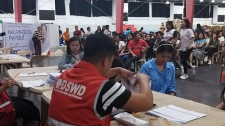 New Graduates Get Feel Of ‘Real World’ In DSWD Cash-For-Work Program