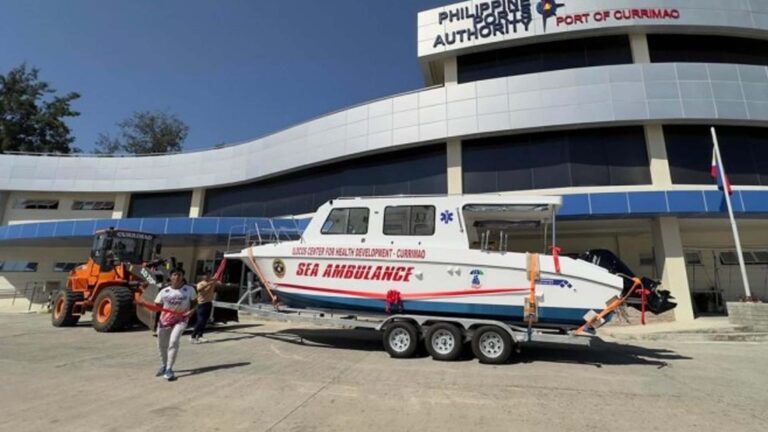 Another Ilocos Norte Town Gets New Sea Ambulance