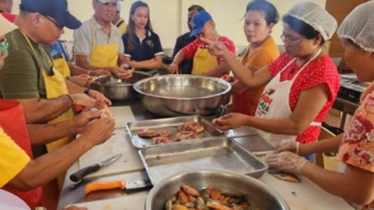 Batangas Town Fisherfolk Get Fish Dryer From DOST