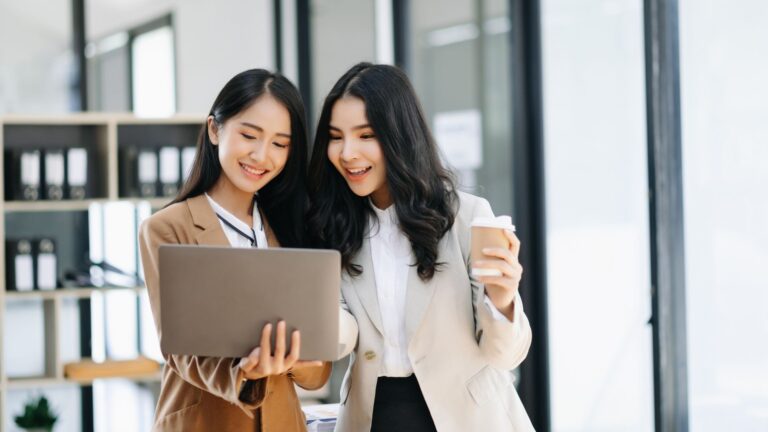 6 Ways To Make Your New Coworker Feel Welcome