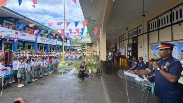 Bicol Police Deploys 10K Cops, Puts Up Help Desks As Schools Open