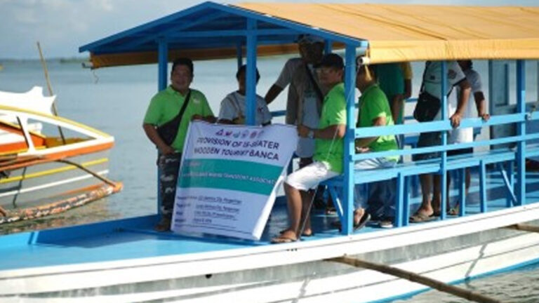 DOLE Gives PHP3 Million Worth Of Wooden Boats To Alaminos City Boatmen