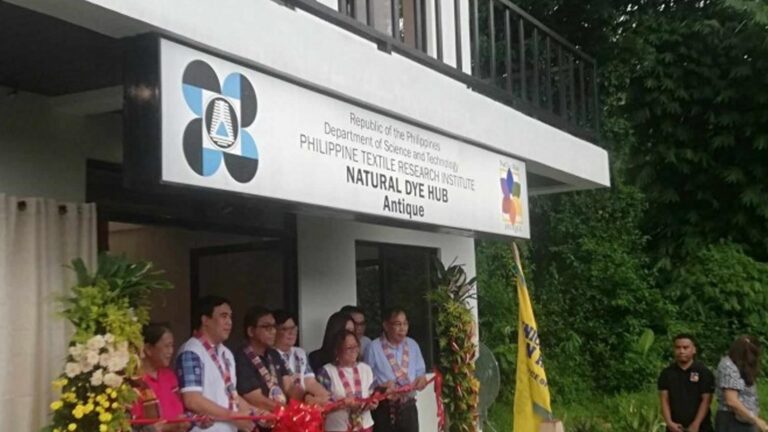 DOST Unveils Natural Dye, Learning Hubs In Antique