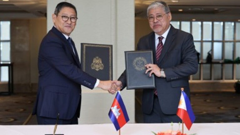 Philippines, Cambodian Foreign Minister Seek Higher Trade, Tourism Flows