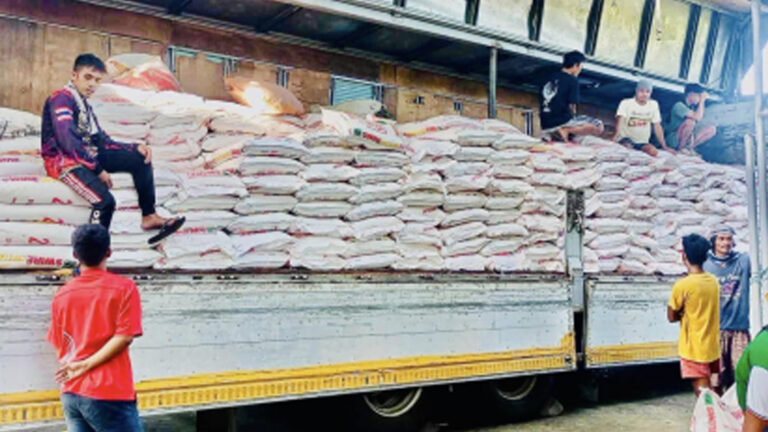 Misamis Occidental Distributes Fertilizer Vouchers To 2K Rice Farmers