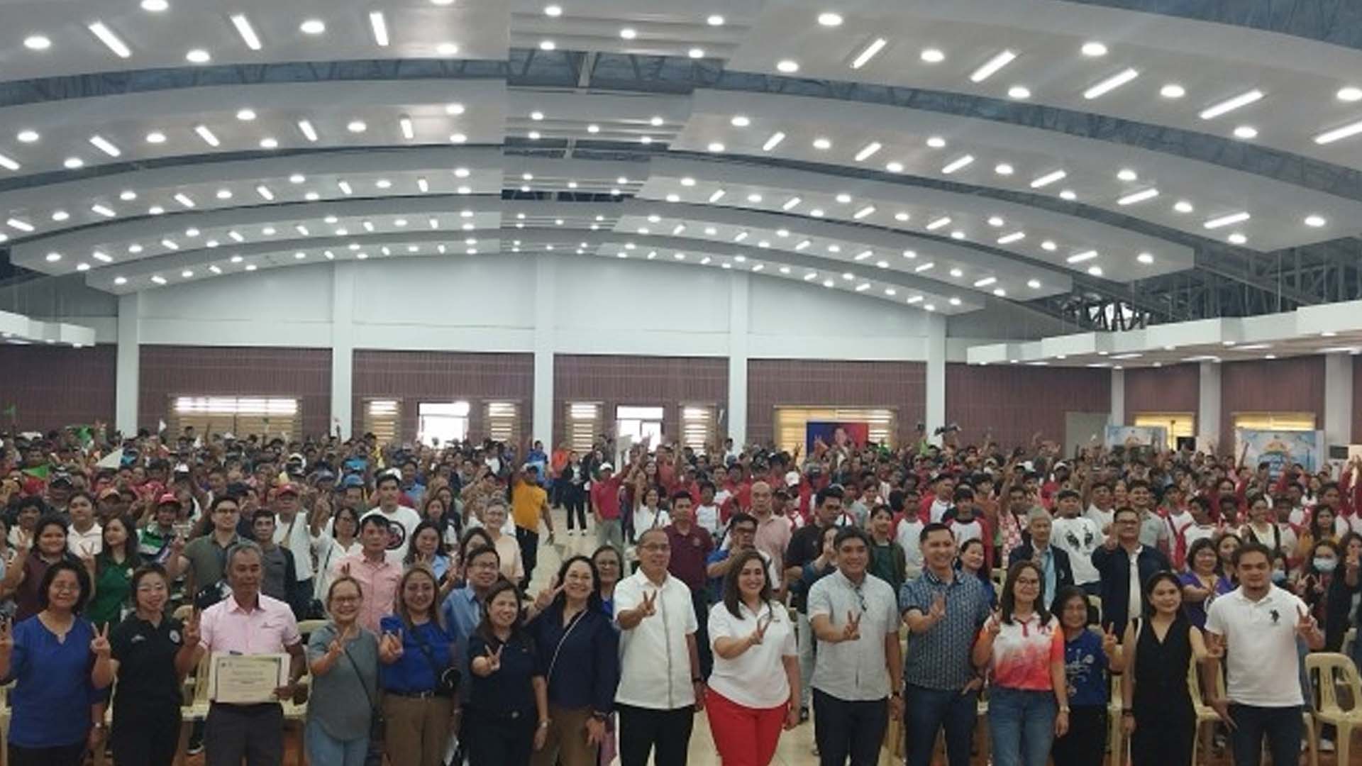 Over 1.5K Pangasinan Farmers, Fisherfolk Get Government Aid