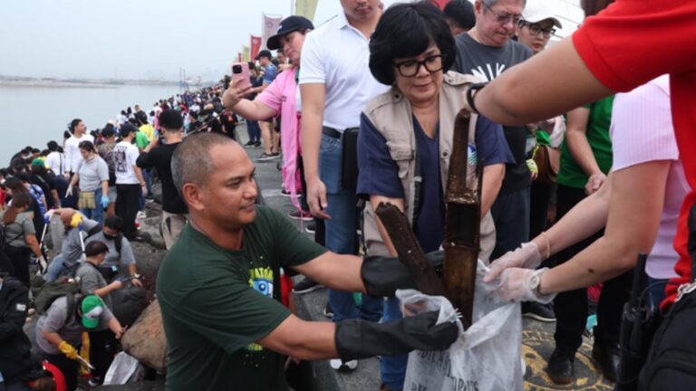 Philippines Coastal Cleanup Yields Record Volunteers, Trash Collection