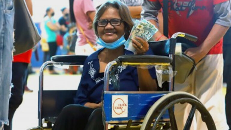 PhilHealth Mulls Eyeglasses, Wheelchair Packages Next Year