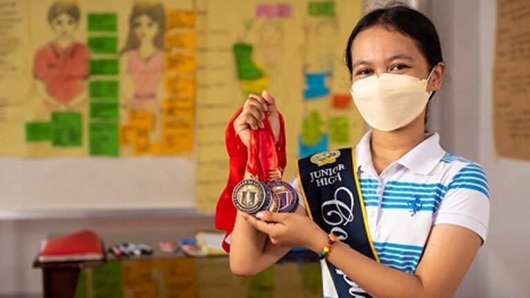 Meet Alyza: Her Journey of Growth and Empowerment with World Vision’s #GirlsCan