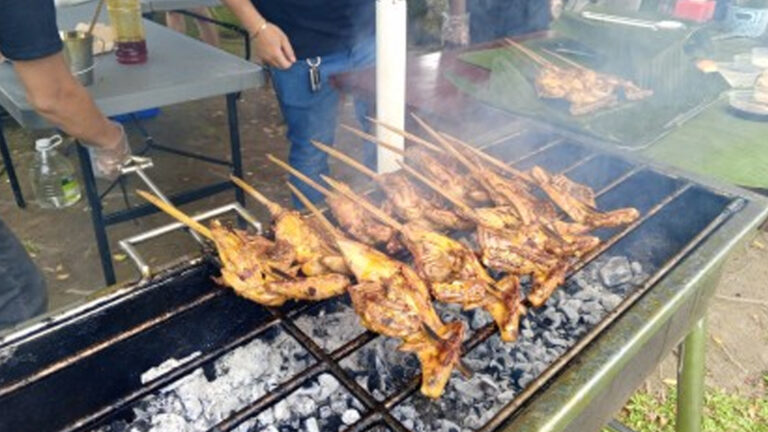 Bacolod City Food Crawl Highlights Local Delicacies