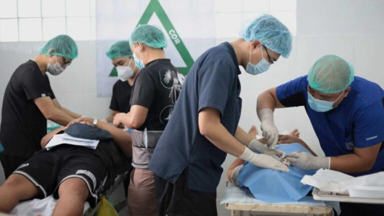 DOH Chief Urges 3,845 Newly Licensed Physicians To Join Government Service