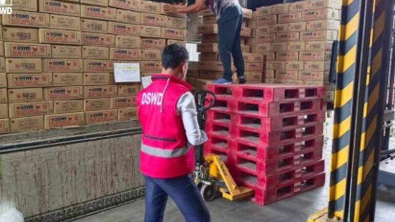 DSWD-7 Readies Food Packs For Displaced Negros Oriental Households