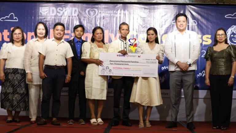 Central Visayas Model Family Bags Best AVP Award In National 4Ps Congress