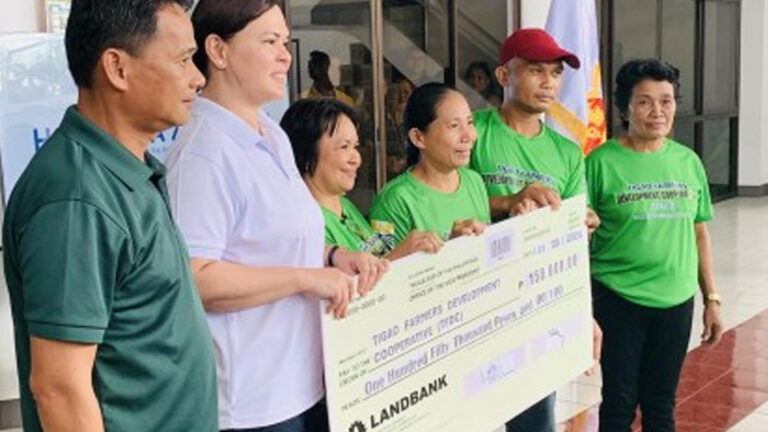OVP Grants Livelihood Aid To Surigao Del Sur Farmers’ Cooperative