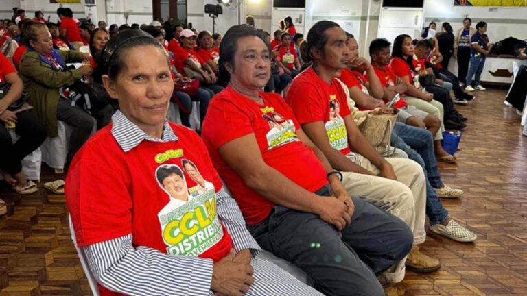 Agusan Del Norte ARBs Get Land Titles, Loan Condonation