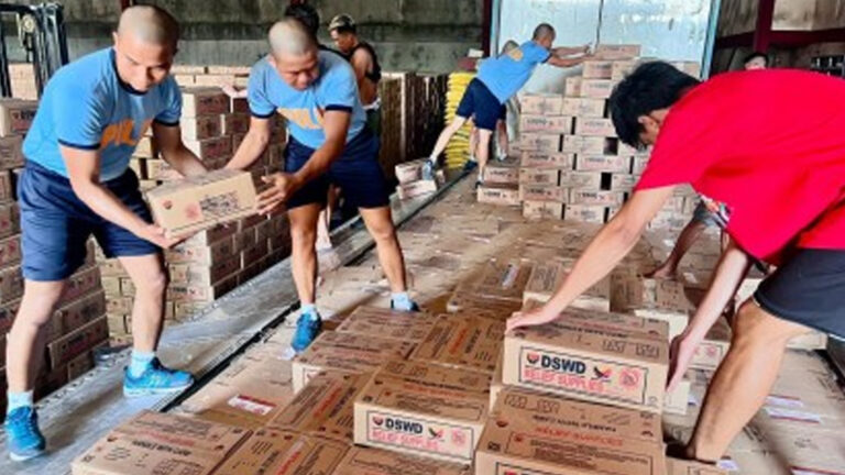 Almost 80K DSWD Food Packs Arrive In Bicol