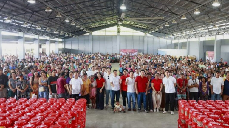 Pangasinan Town Starts Noche Buena Gift Distribution To 42K Households