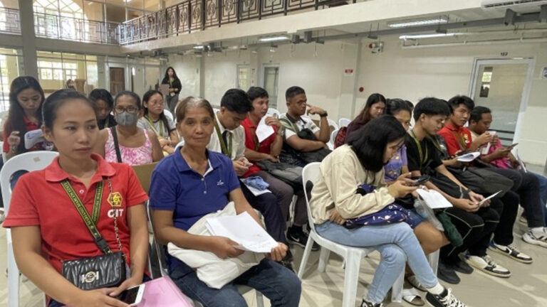 Ilocos Students Receive Financial Aid Via CHED’s ‘Tulong Dunong’