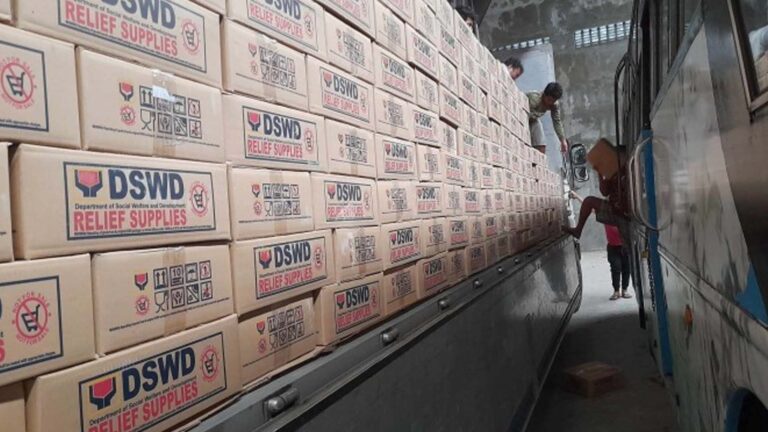 DSWD Aids Flood-Affected Families In Davao, Soccsksargen Regions