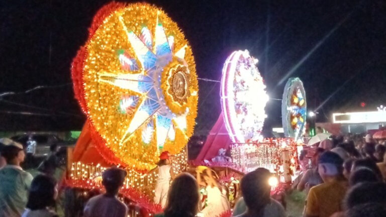 Lantern Fest Reinforces Town As Eastern Samar’s Christmas Capital