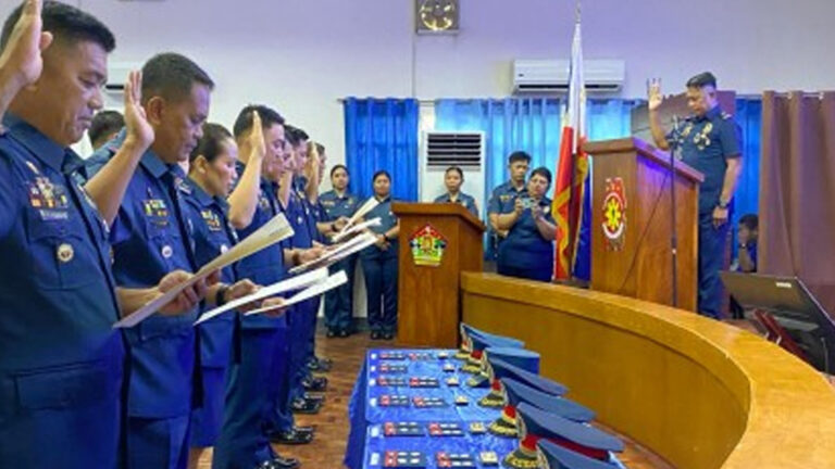 Over 100 Bicol Cops Recognized For Outstanding Service