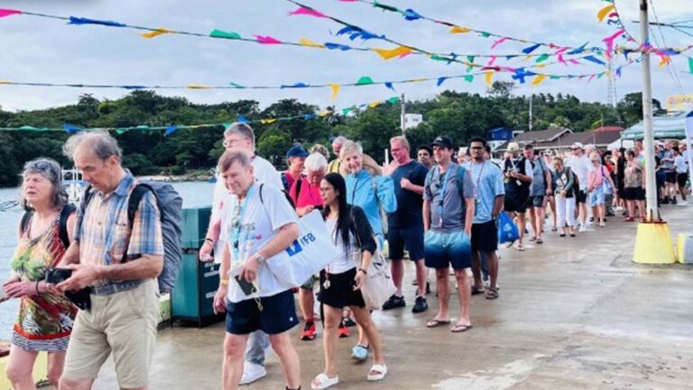 Boracay Welcomes First Cruise Tourists Of 2025