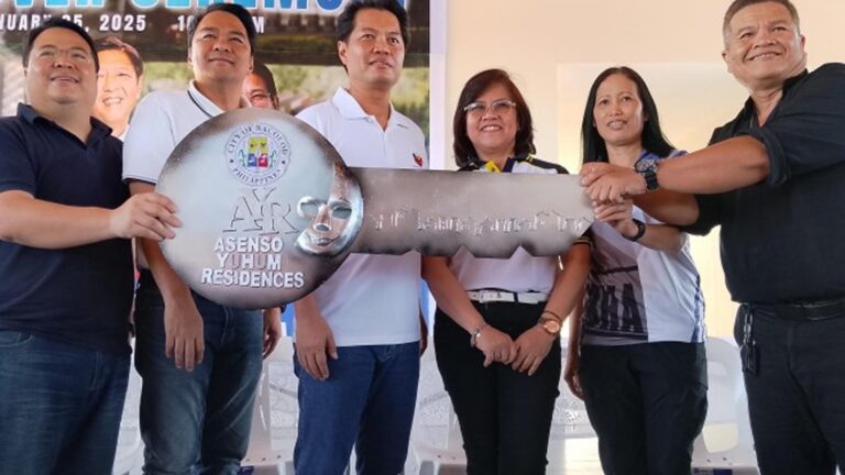 4PH Beneficiaries In Bacolod Fulfill Dreams Of Owning Homes