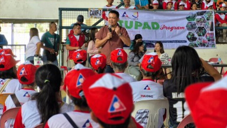Over 2K Displaced Canlaon Residents To Benefit From TUPAD Program