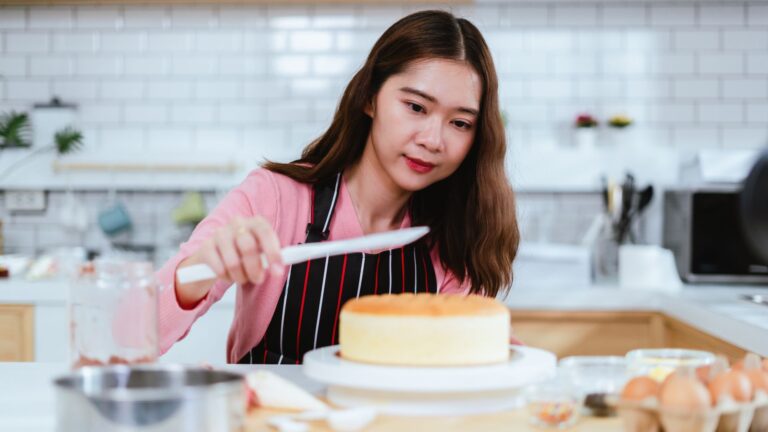 Sweet & Simple: Impress With These 5 Easy Treats