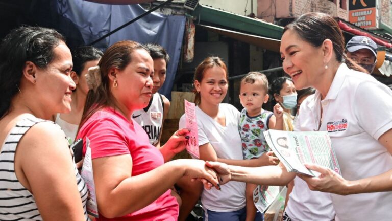 Hontiveros Joins Akbayan Partylist In Tondo House-To-House Campaign For 2025 Elections