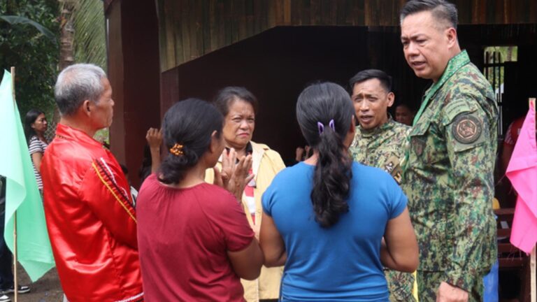Police Provide Facility To Farmers In Agusan Del Sur