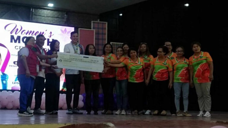 Returning Antique OFWs Receive PHP400 Thousand For Mushroom Production Project