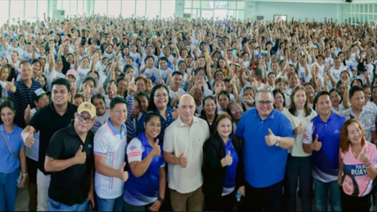 Over 1.5K Siargao Village Health Workers Get 3-Month Honoraria