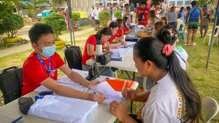 Fire Victims In Sorsogon Get Nearly PHP2 Million Cash Aid