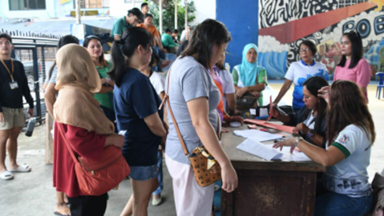 DHSUD, Iligan City Give PHP1.7 Million Aid To ‘Kristine’-Affected Families