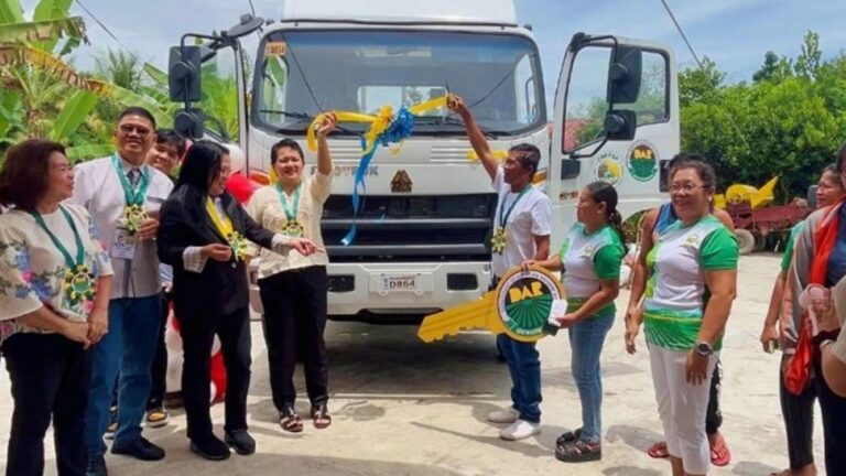 Delivery Truck Boosts Surallah Farmers’ Livelihood With PHP1.8 Million Investment