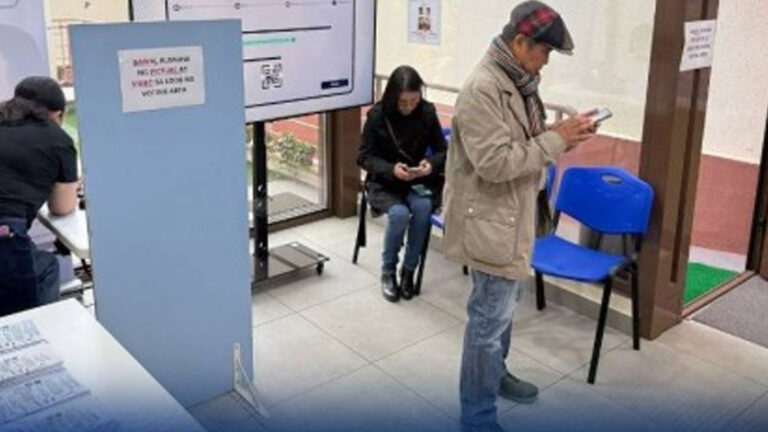 Comelec: 80K Filipinos Abroad Have So Far Enrolled For Online Voting