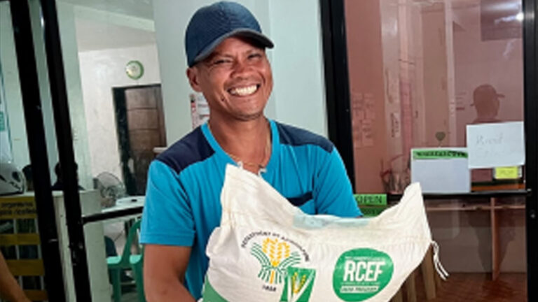 DA-PhilRice Distributes Free Inbred Rice Seeds For Wet Season